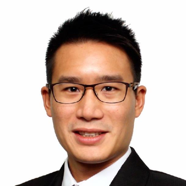 /content/clphk/language-masters/en/about-clp/service-commitment/members/victor-lam